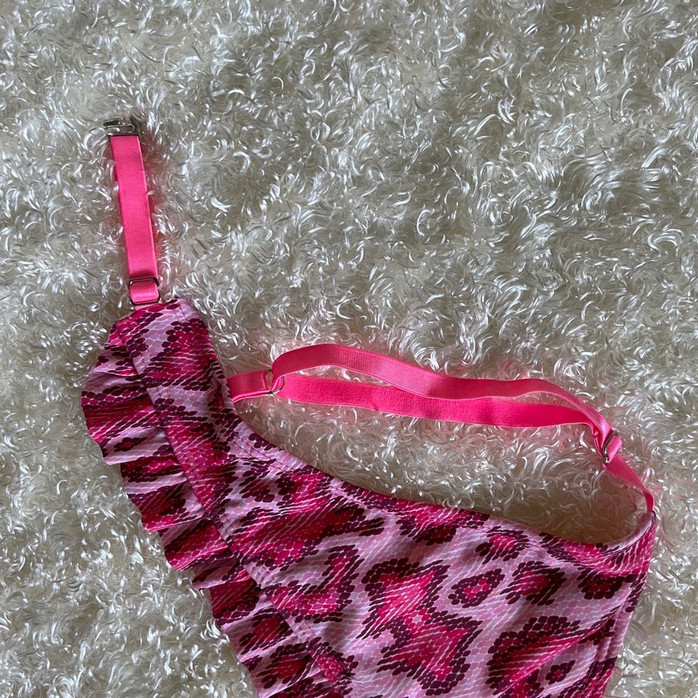 Bikini - Picture 7 of 7
